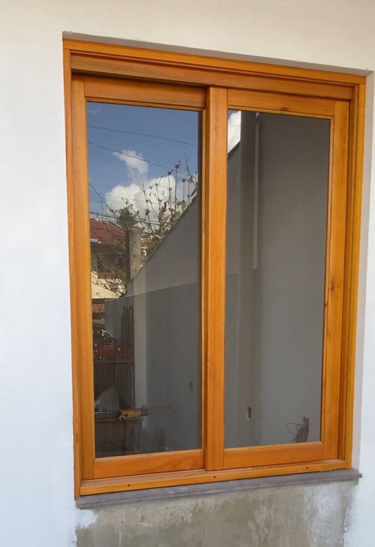 Crie ambientes únicos com nossas portas sob medida.
