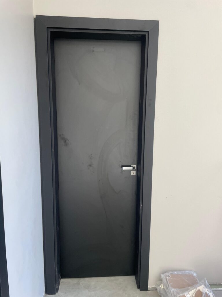 PORTA INTERNA LINHA REVESTIDA EM PVC